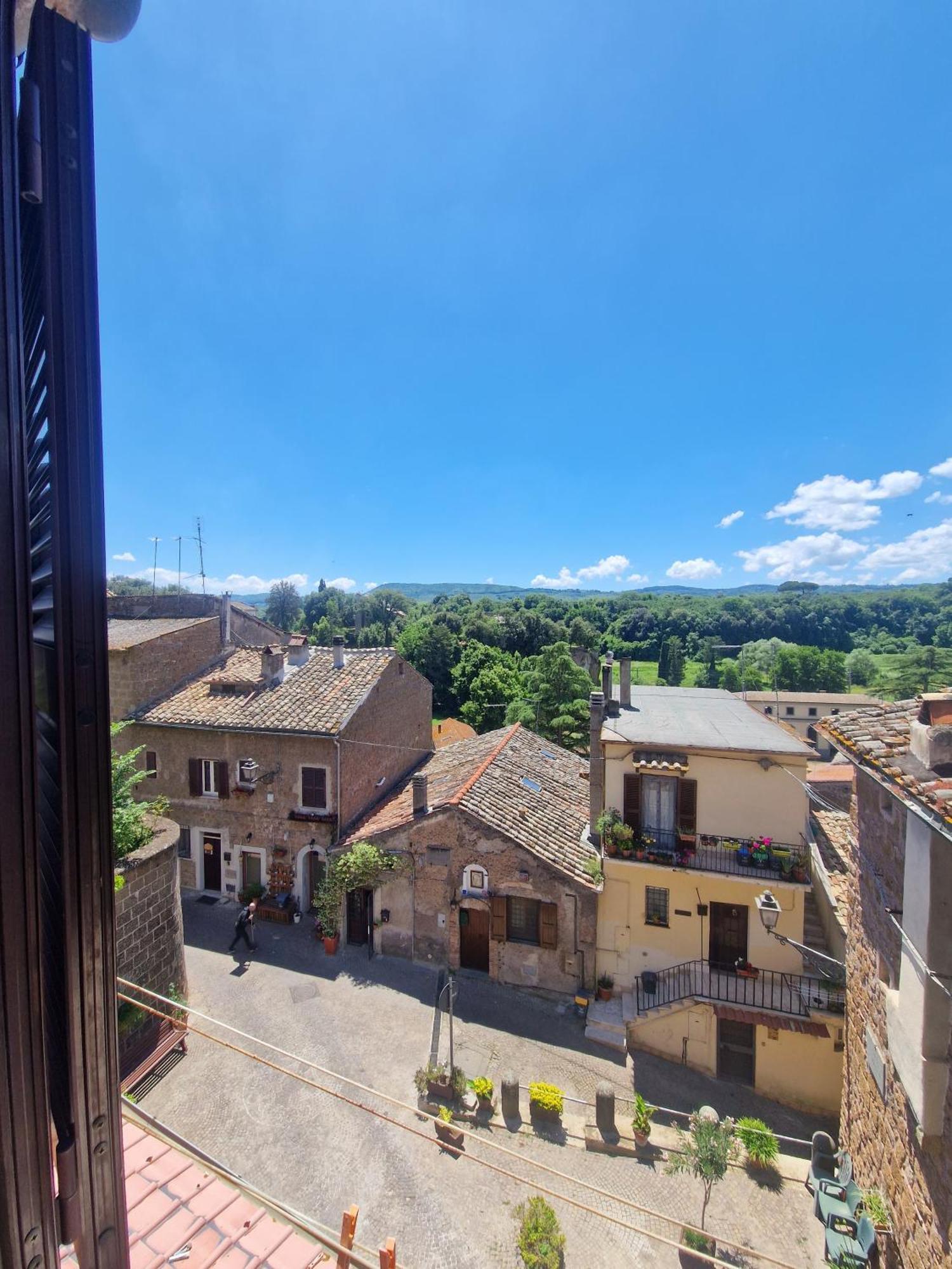 Piazza Duomo Casa Vacanze 수트리 외부 사진